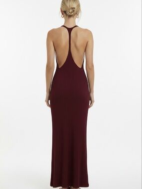 Women's Backless Maxi Dress in Deep Wine